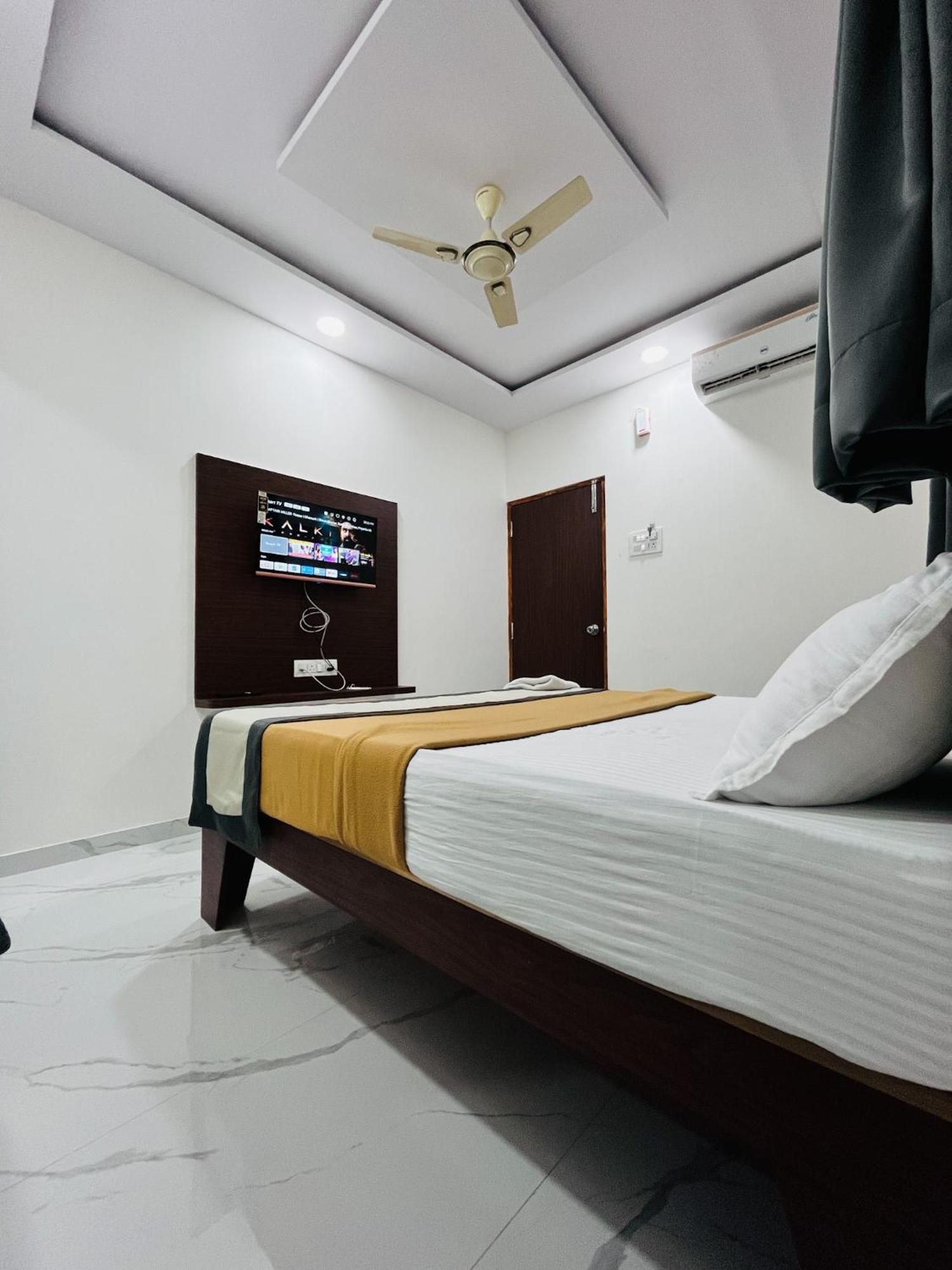 Fortuna Inn Manage By Sn Hospitality Navi Mumbai Exterior foto